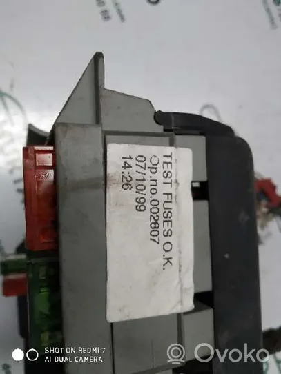 Opel Astra G Module de fusibles 002807