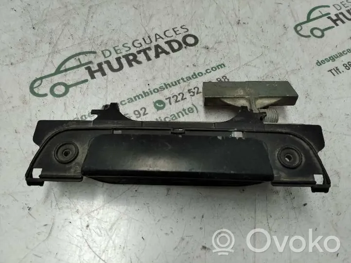 BMW 5 E34 Maniglia esterna per portiera posteriore 51221928207