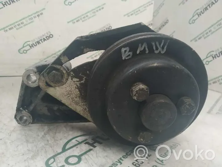 Mercedes-Benz 100 W631 Pompa del servosterzo 7681955136