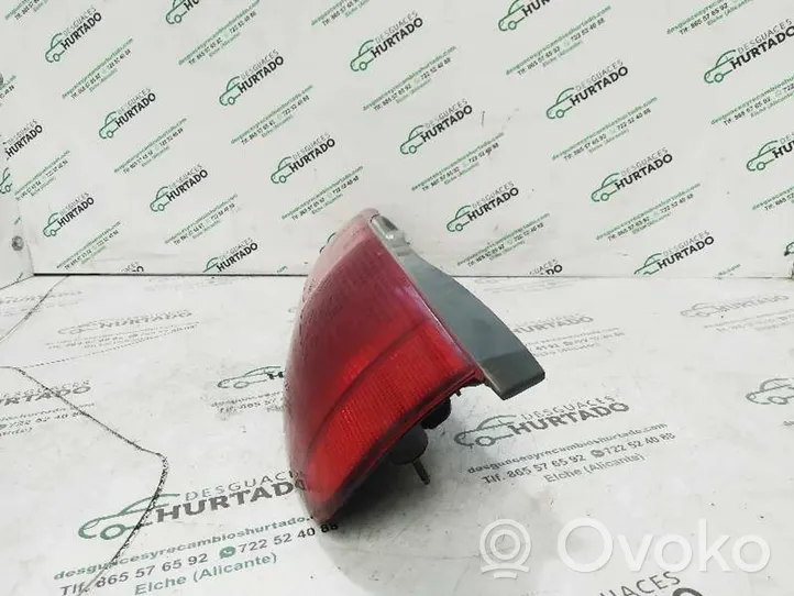 Fiat Punto (176) Luci posteriori 7730723