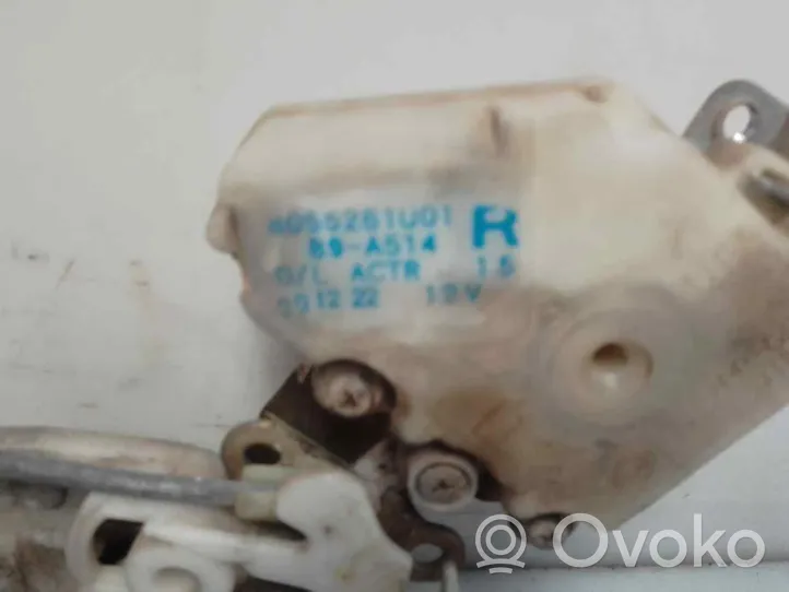 Nissan Vanette Cerradura de puerta delantera 8055261U01