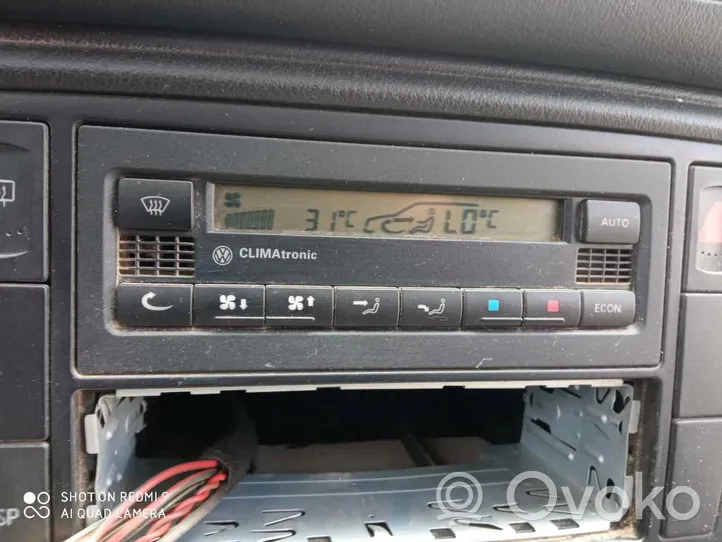 Volkswagen PASSAT B5.5 Panel klimatyzacji 3B1907044H