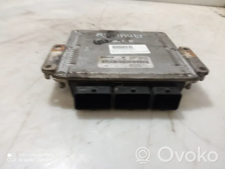 Renault Laguna II Dzinēja vadības bloks 8200309318