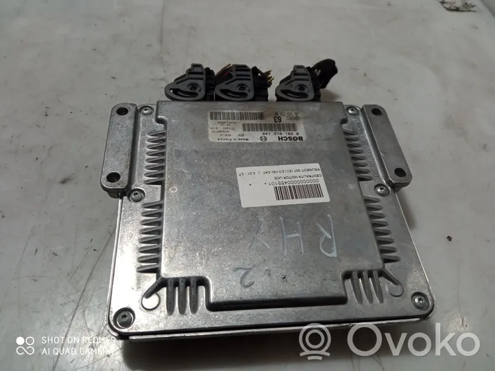 Peugeot 307 Calculateur moteur ECU 0281012140