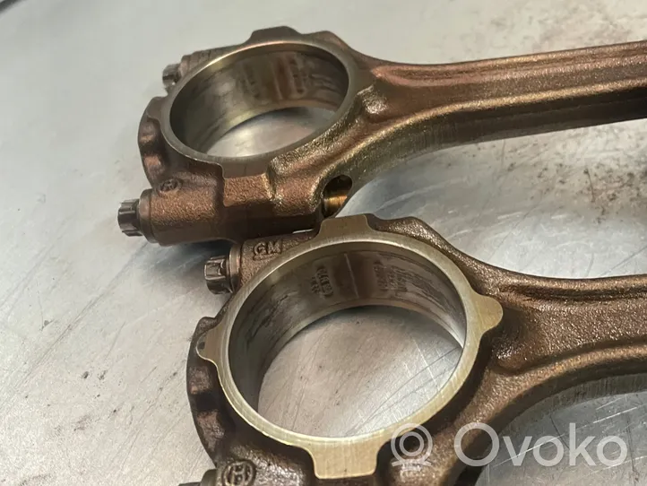 Opel Astra J Piston 