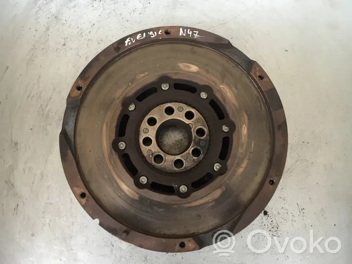 Toyota Avensis T270 Volant moteur bi-masse 