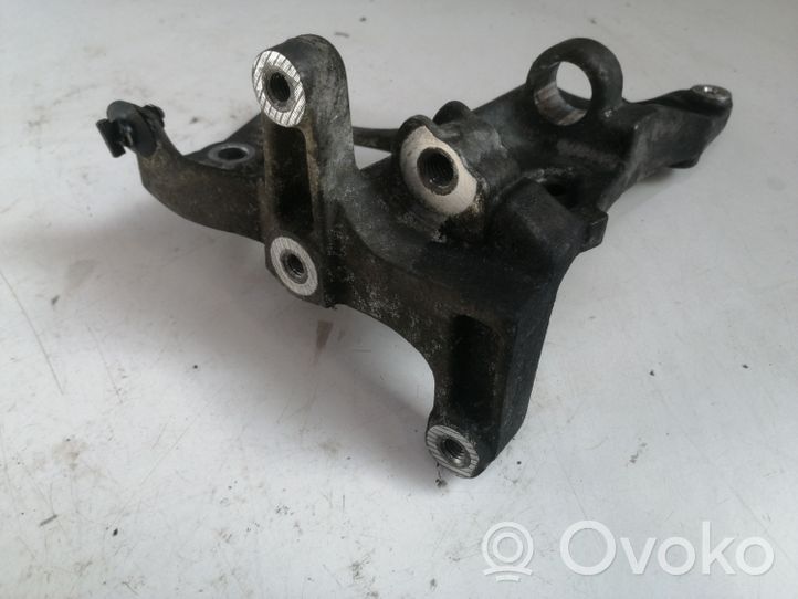 Ford C-MAX I Soporte del alternador 9653249480