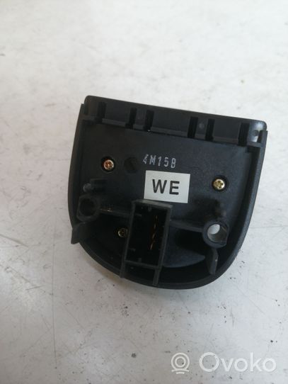 Chevrolet Lacetti Steering wheel buttons/switches 4M15B