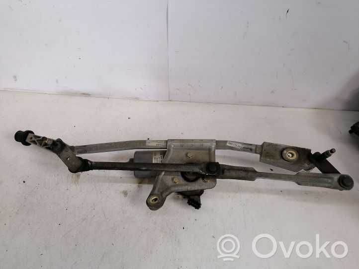 Volvo V70 Etupyyhkimen vivusto ja moottori 404606