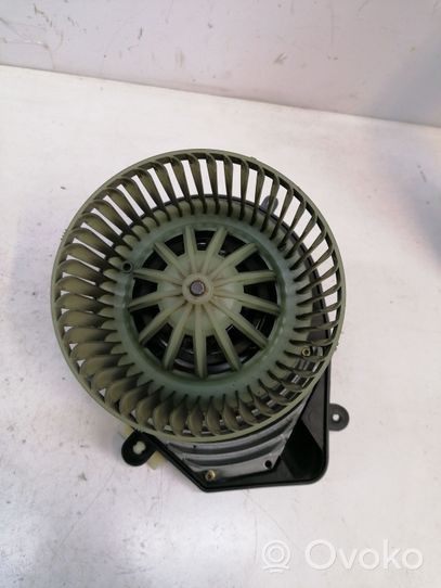 Audi A4 S4 B5 8D Ventola riscaldamento/ventilatore abitacolo 740221233F