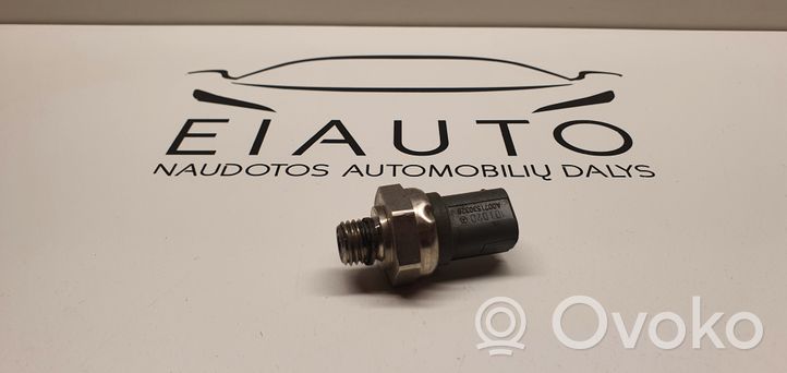Mercedes-Benz E AMG W212 Exhaust gas pressure sensor A0071530328