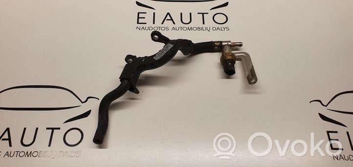 Mercedes-Benz E AMG W212 Sensor de presión de combustible A0045421618