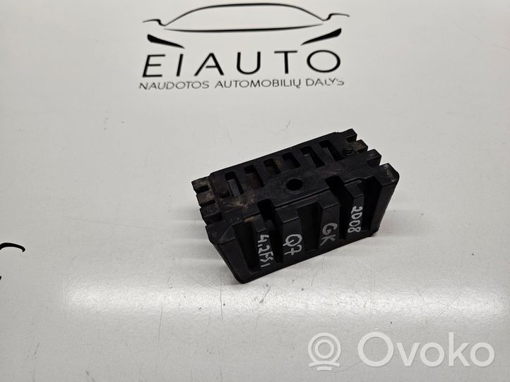 Audi Q7 4L Base della presa Jacking 7L8804123