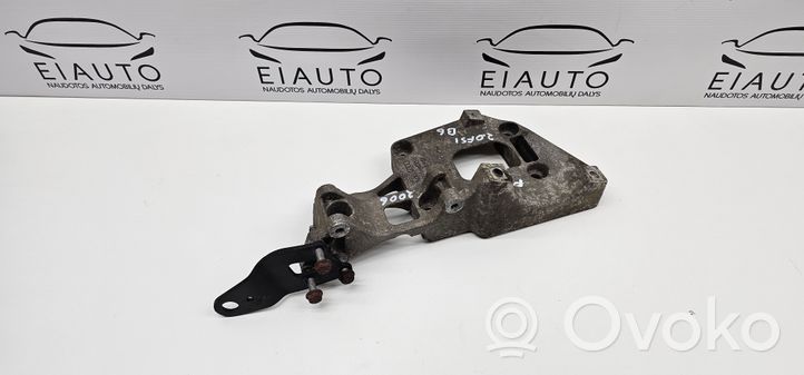 Volkswagen PASSAT B6 Generator/alternator bracket 06F903143F