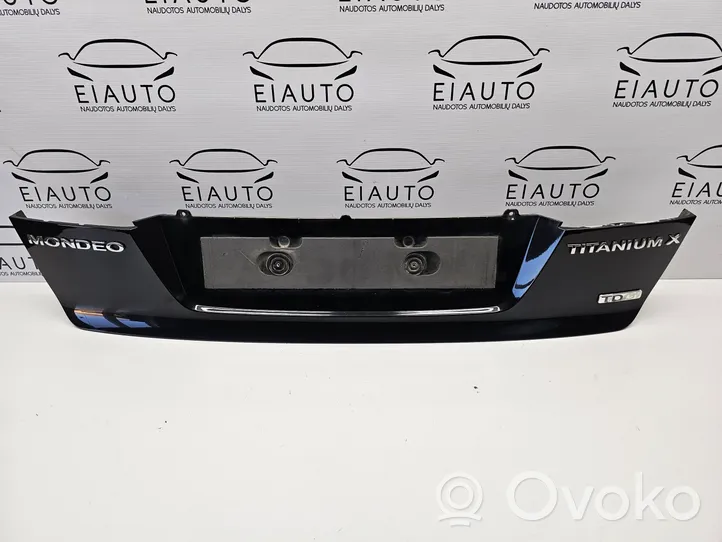 Ford Mondeo MK IV Apdaila galinio dangčio 7S71A423A40A