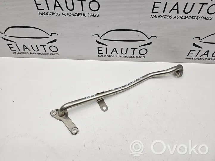 Mazda 6 Linea/tubo flessibile della valvola EGR 