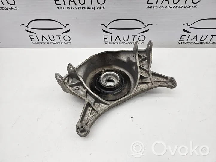 Audi Q5 SQ5 Supporto di montaggio della molla elicoidale 8K0412383F