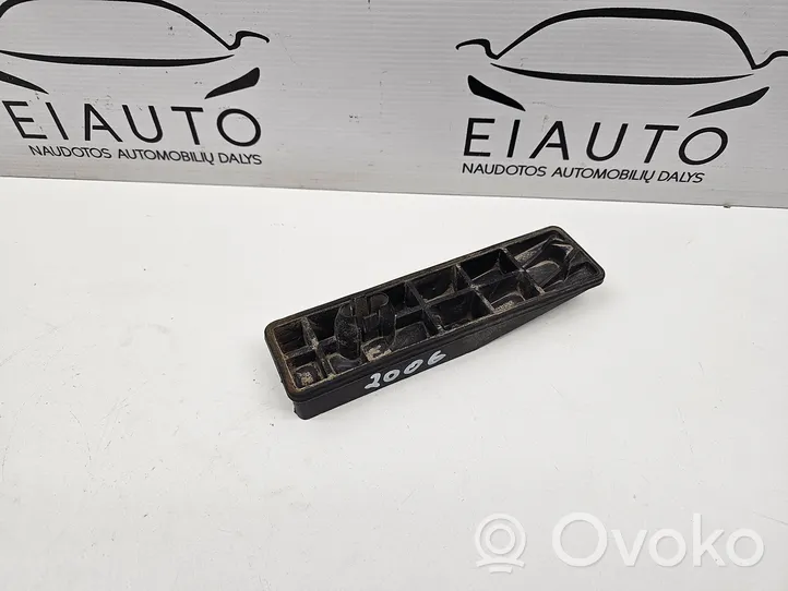 Audi A6 S6 C6 4F Gniazdo lewarka zmiany biegów 4F0802847