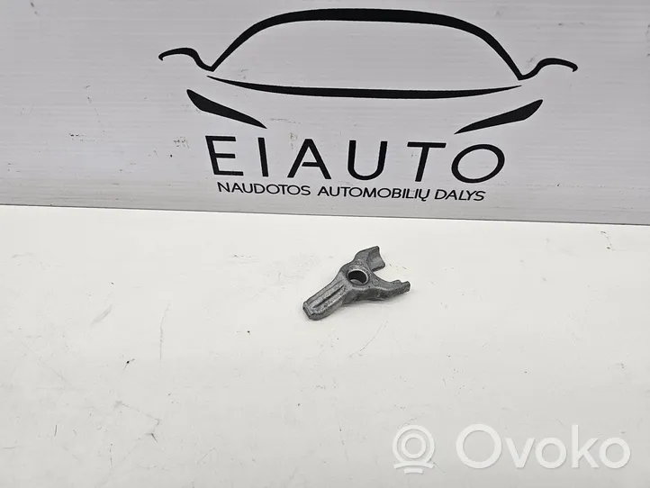 BMW 3 E90 E91 Fuel Injector clamp holder 