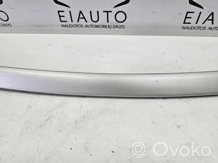 BMW 3 E90 E91 Barra di rivestimento della portiera anteriore 6982472