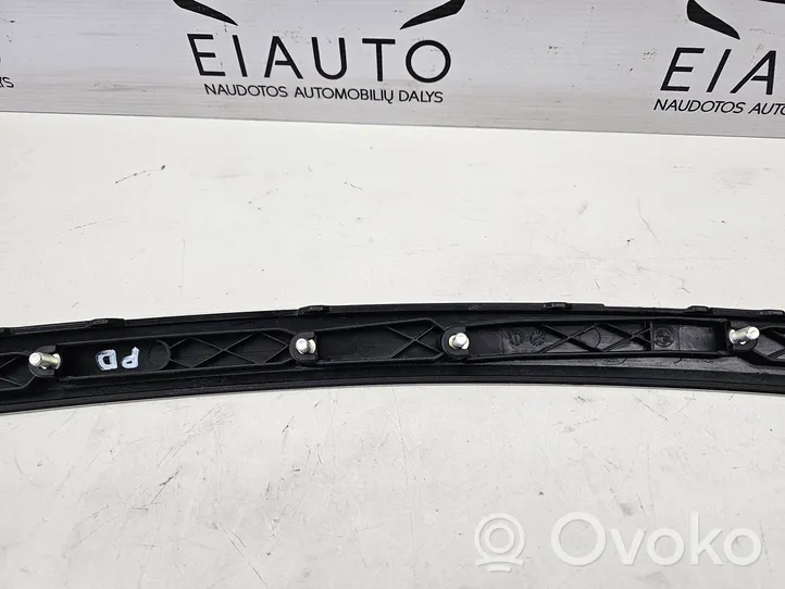 BMW 3 E90 E91 Barra di rivestimento della portiera anteriore 6982472