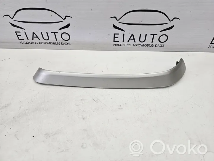 BMW 3 E90 E91 Takaoven lista (muoto) 6982474