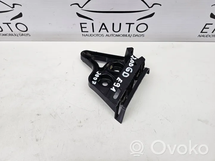 BMW 3 E90 E91 Rear bumper mounting bracket 7127718