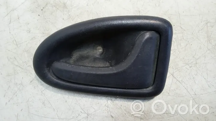 Opel Vivaro Front door interior handle 