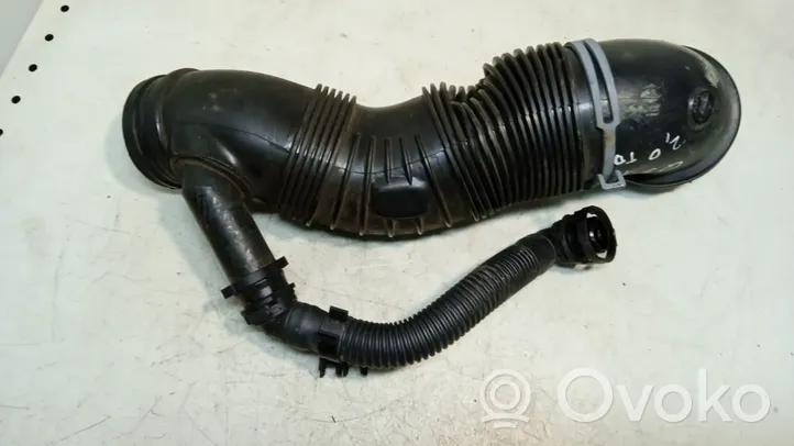 Audi Q3 8U Turbo air intake inlet pipe/hose 