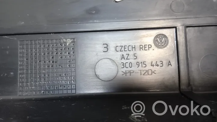 Audi Q3 8U Coperchio/tappo della scatola vassoio della batteria 