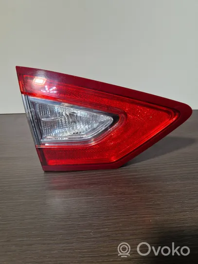 Ford Fusion II Lampy tylnej klapy bagażnika DS7313A603AE