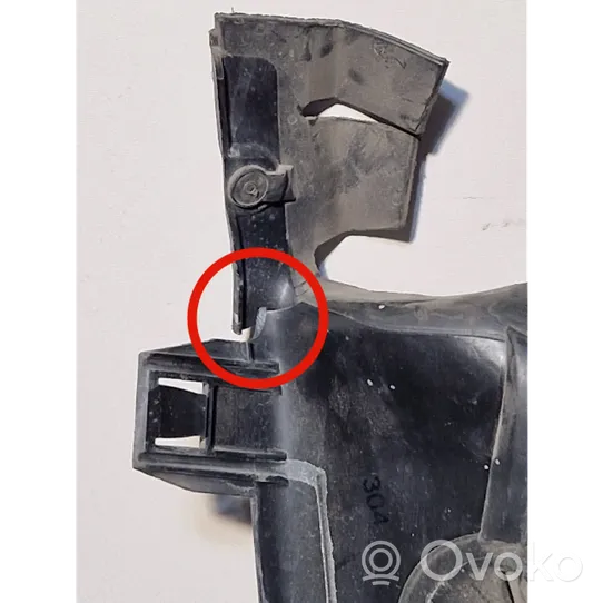 Audi Q7 4M Radiator mount bracket 4M0121284