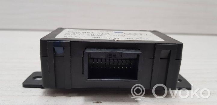 Audi A8 S8 D2 4D Boîtier module alarme 8L0951173