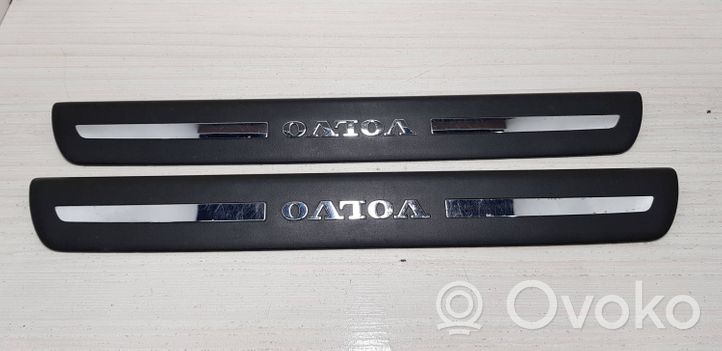 Volvo V50 Garniture de marche-pieds arrière 30744287