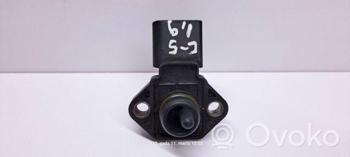 Audi A4 S4 B5 8D Czujnik ciśnienia doładowania turbosprężarki 038906051