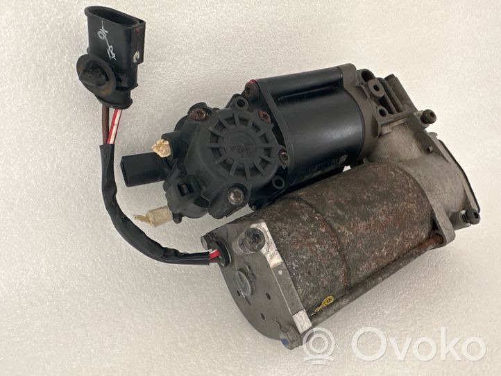 Audi A8 S8 D4 4H Ilmajousituksen kompressoripumppu 4H0616005C