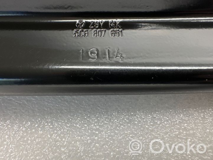 Volkswagen Jetta VI Renfort de pare-chocs arrière 5C6807651