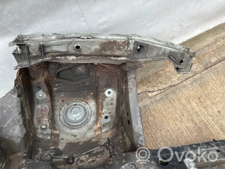 Audi A4 S4 B8 8K Longherone lato anteriore 8K0803442