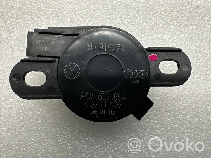 Audi A4 S4 B8 8K Pysäköintitutkan anturin kaiutin PDC 8E0919279