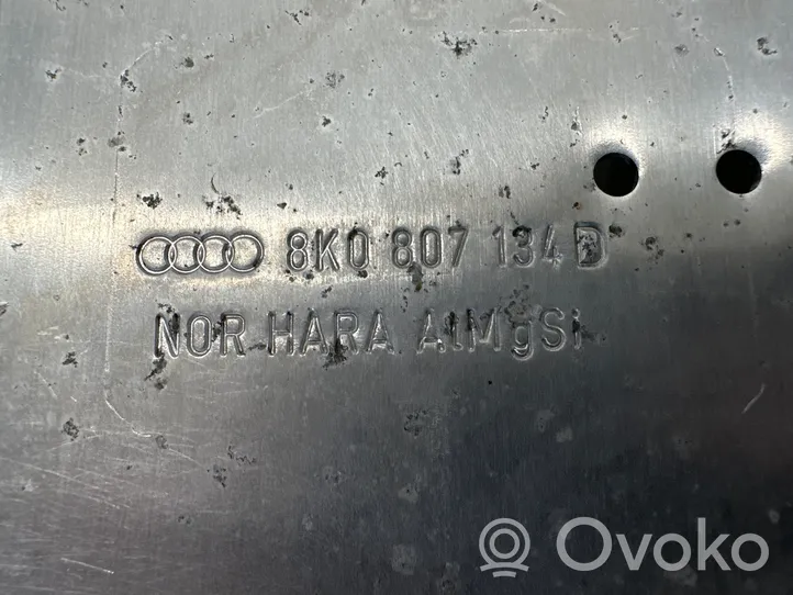 Audi A5 8T 8F Uchwyt / Mocowanie zderzaka tylnego 8K0807134D