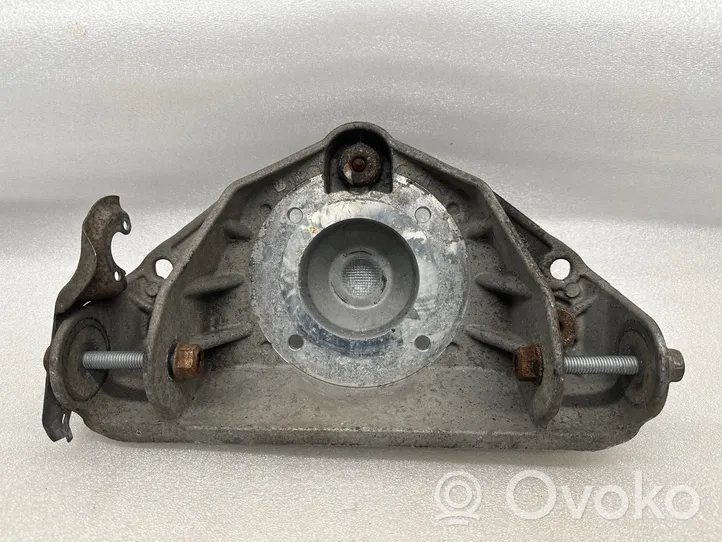 Porsche Cayenne (9PA) Supporto di montaggio della molla elicoidale 7L0412391