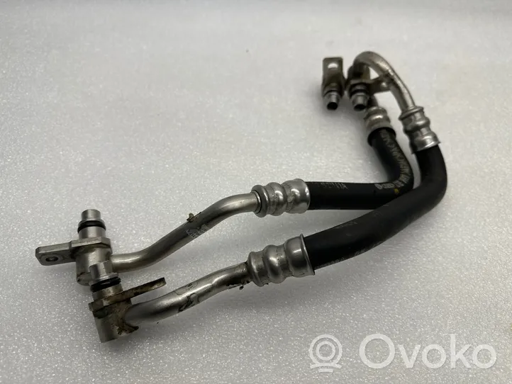 Audi A6 S6 C7 4G Tubo flessibile del radiatore dell’olio del cambio 4G0317817Q