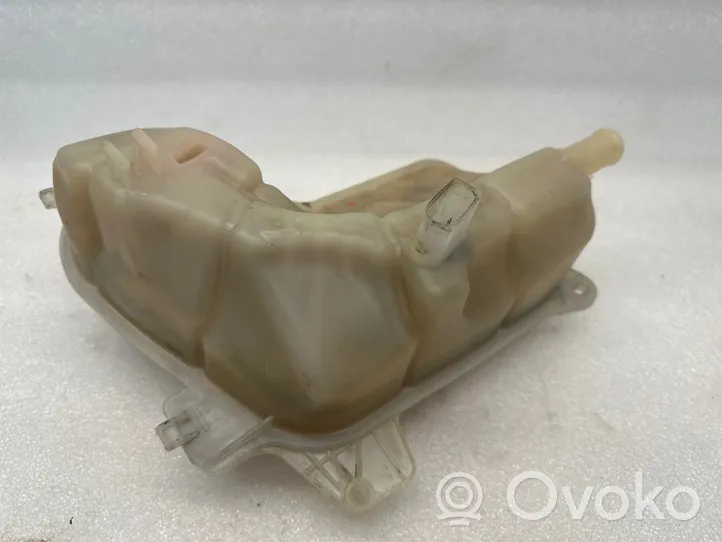 Audi A4 S4 B6 8E 8H Vase d'expansion / réservoir de liquide de refroidissement 8E0121403A