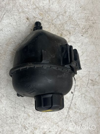 BMW X5 G05 Vase d'expansion / réservoir de liquide de refroidissement 8610661