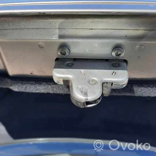 Opel Vectra B Zamek klapy tylnej bagażnika 