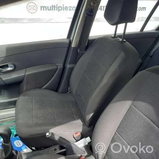 Renault Clio II Priekinė keleivio sėdynė 