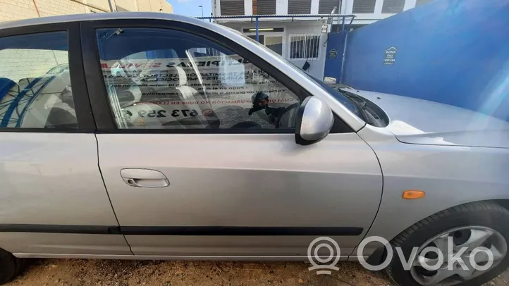 Hyundai Elantra Porte avant 