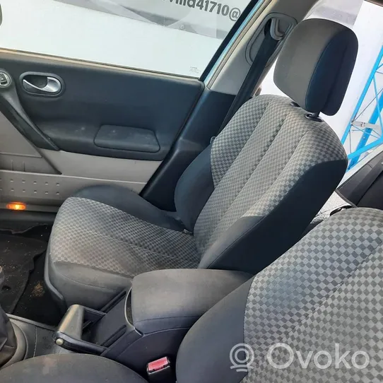 Renault Megane II Fotel przedni pasażera 