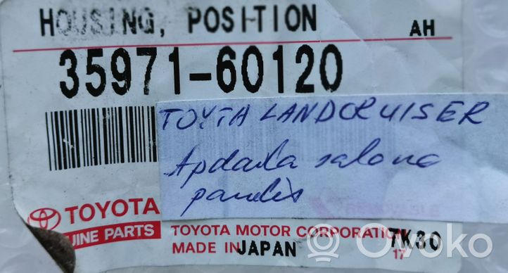 Toyota Land Cruiser (J100) Ramka deski rozdzielczej 