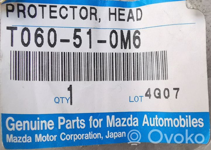 Mazda Xedos 9 Guarnizione in gomma portiera anteriore T060510M6